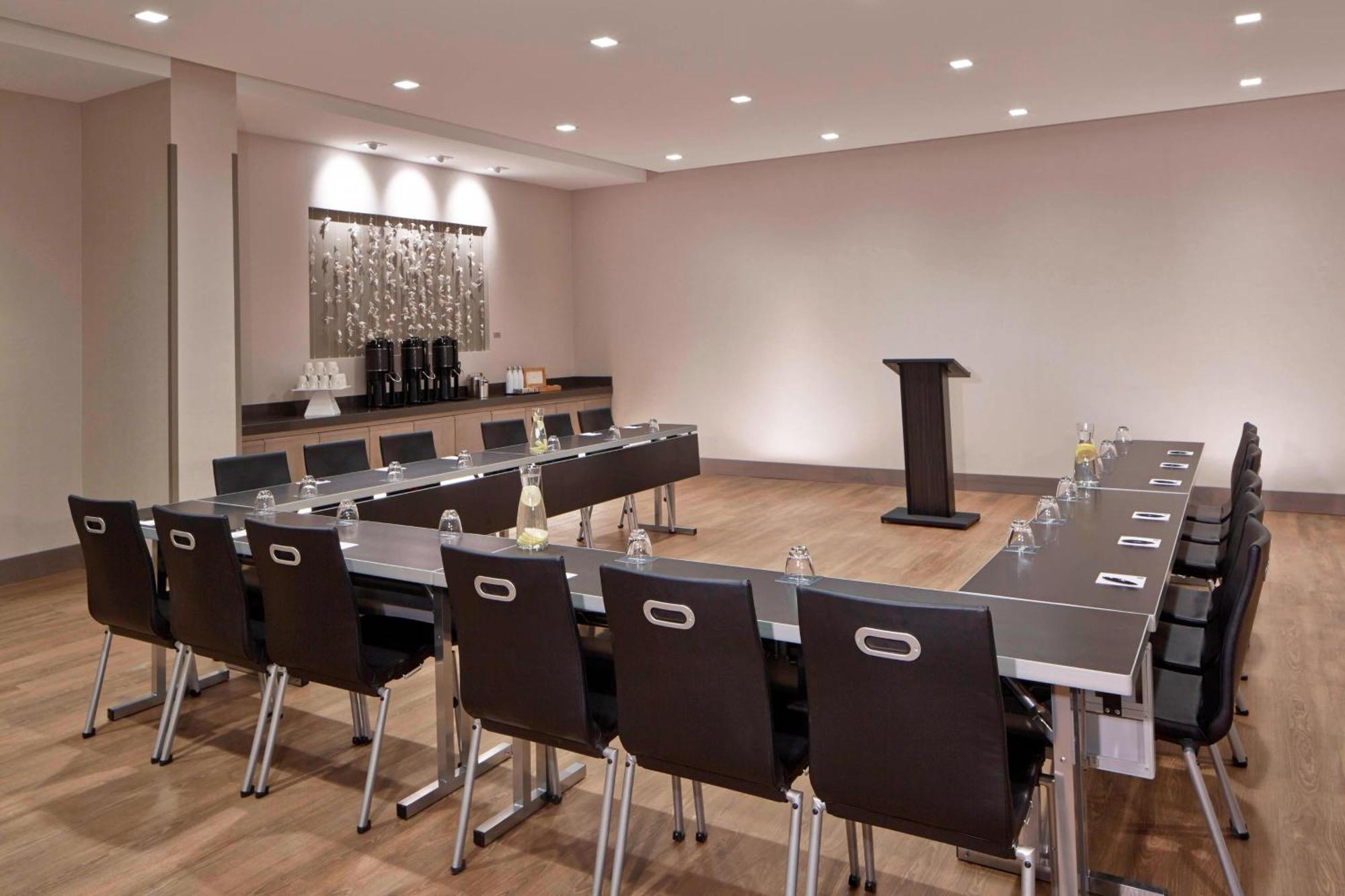 Ac Hotel By Marriott Seattle Bellevue/Downtown Extérieur photo