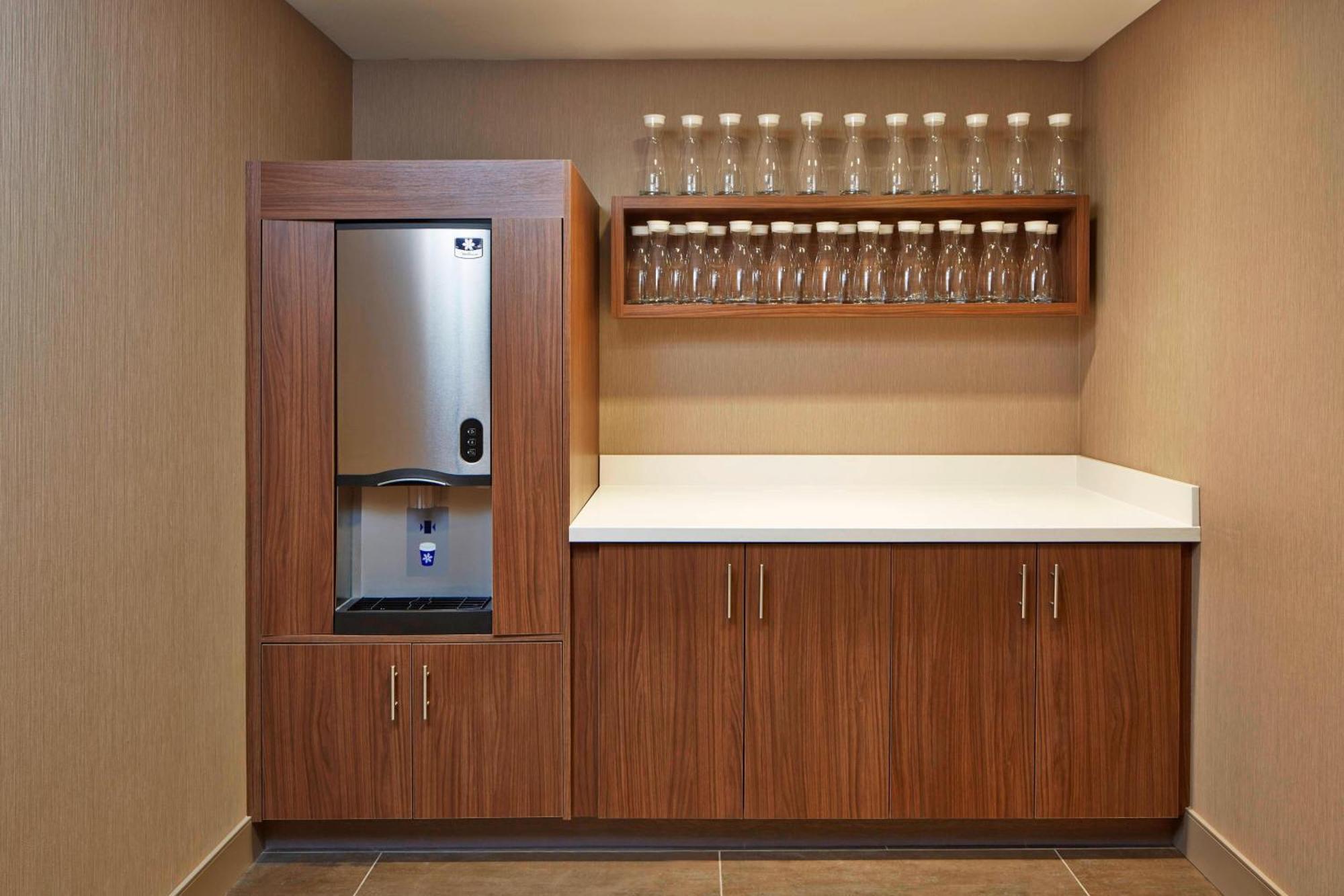Ac Hotel By Marriott Seattle Bellevue/Downtown Extérieur photo