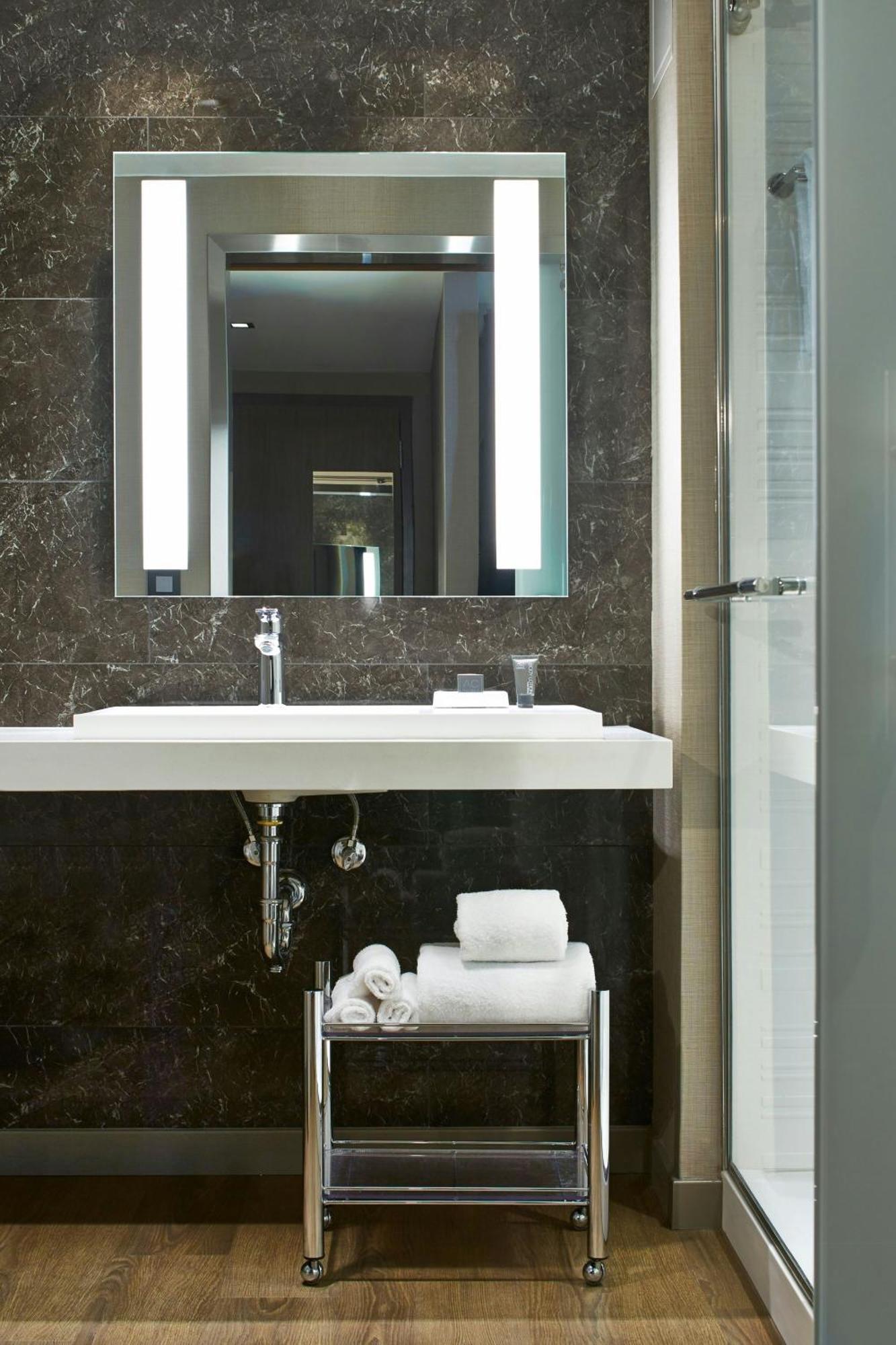 Ac Hotel By Marriott Seattle Bellevue/Downtown Extérieur photo